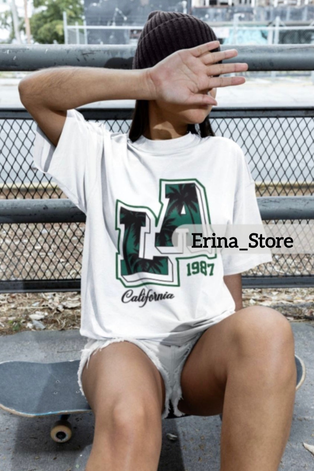 Unisex "Urban Chill: LA Vibes in Style TSHIRT